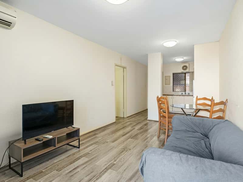 2/3 Lyall Street, South Perth