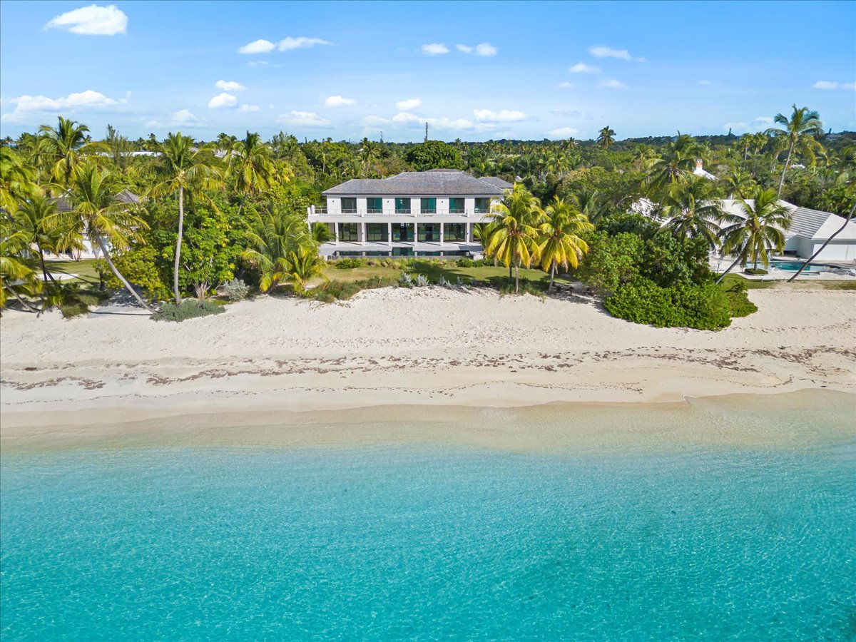 5 Bedroom Luxury Beachfront Home for Sale, Lyford Cay, New Providence, Bahamas