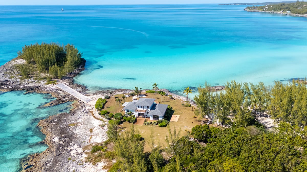 3 Bedroom Beachfront Estate for Sale, Rainbow Bay, Eleuthera, Bahamas