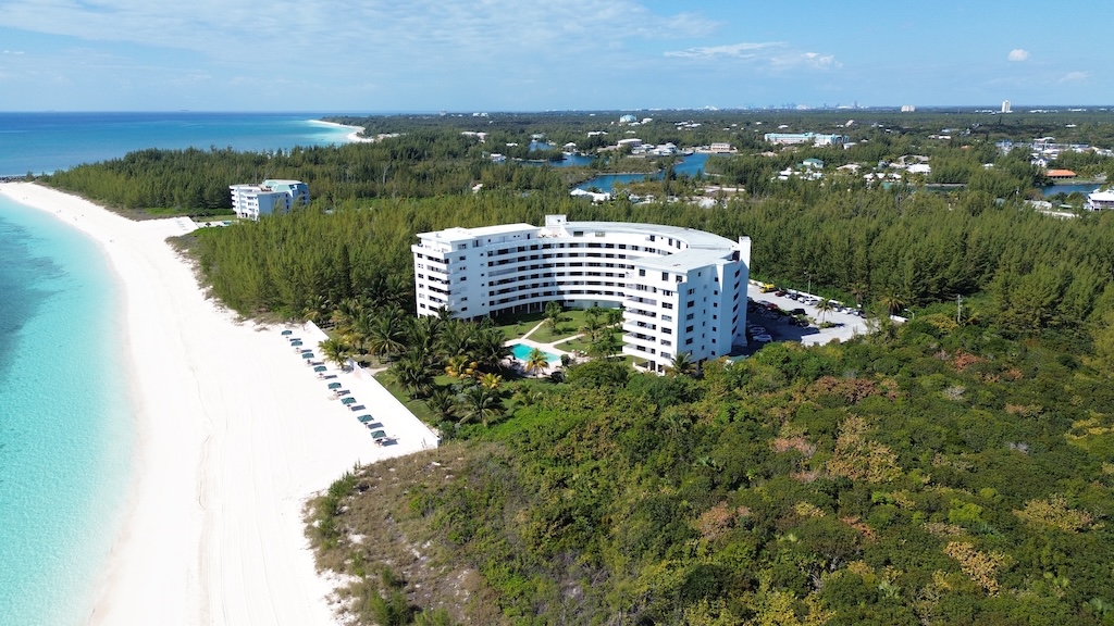 2 Bedroom Penthouse Condo for Sale, Silver Point Condos, Lucaya Beach, Freeport, Grand Bahama, Bahamas