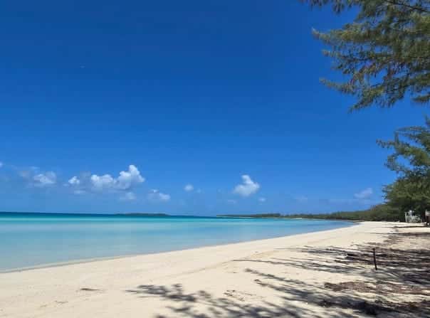 1 QUEEN'S HIGHWAY, Eleuthera, North Eleuthera