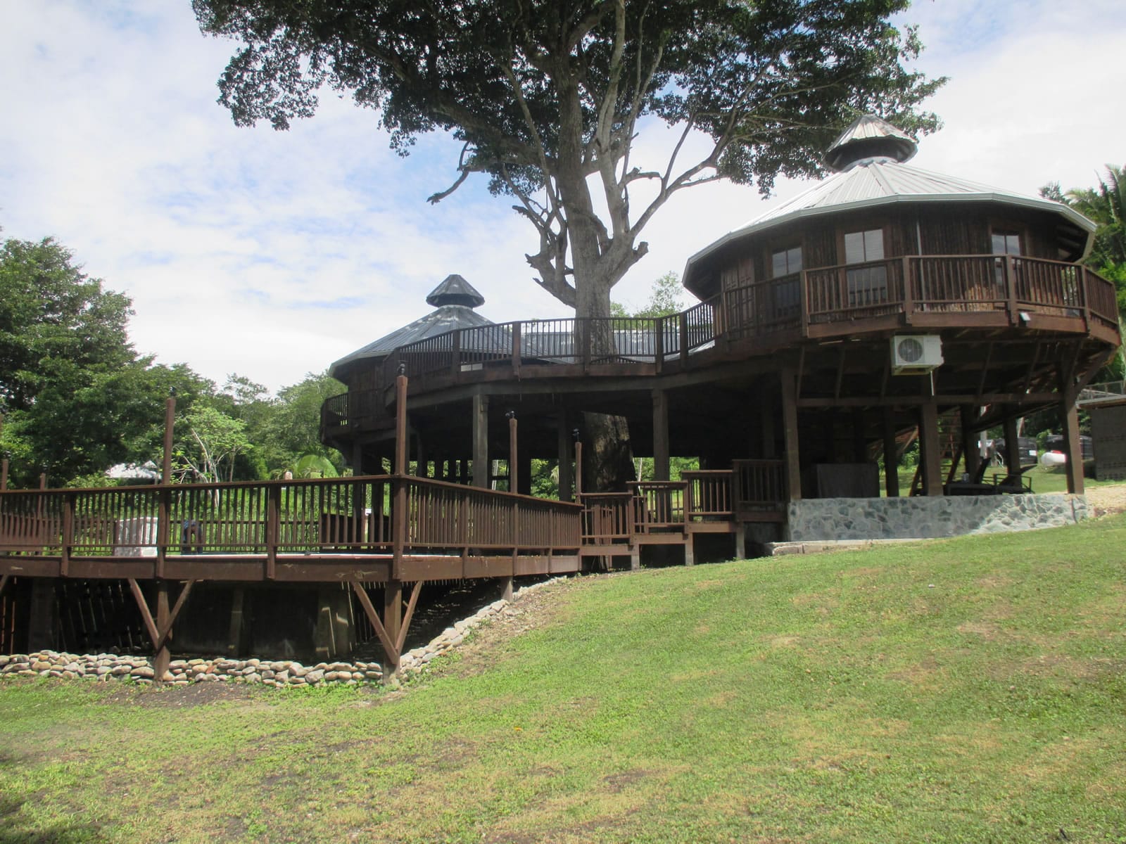2 Bedroom 4 Acre Off Grid Home for Sale, Bullet Tree Falls, Cayo, Belize