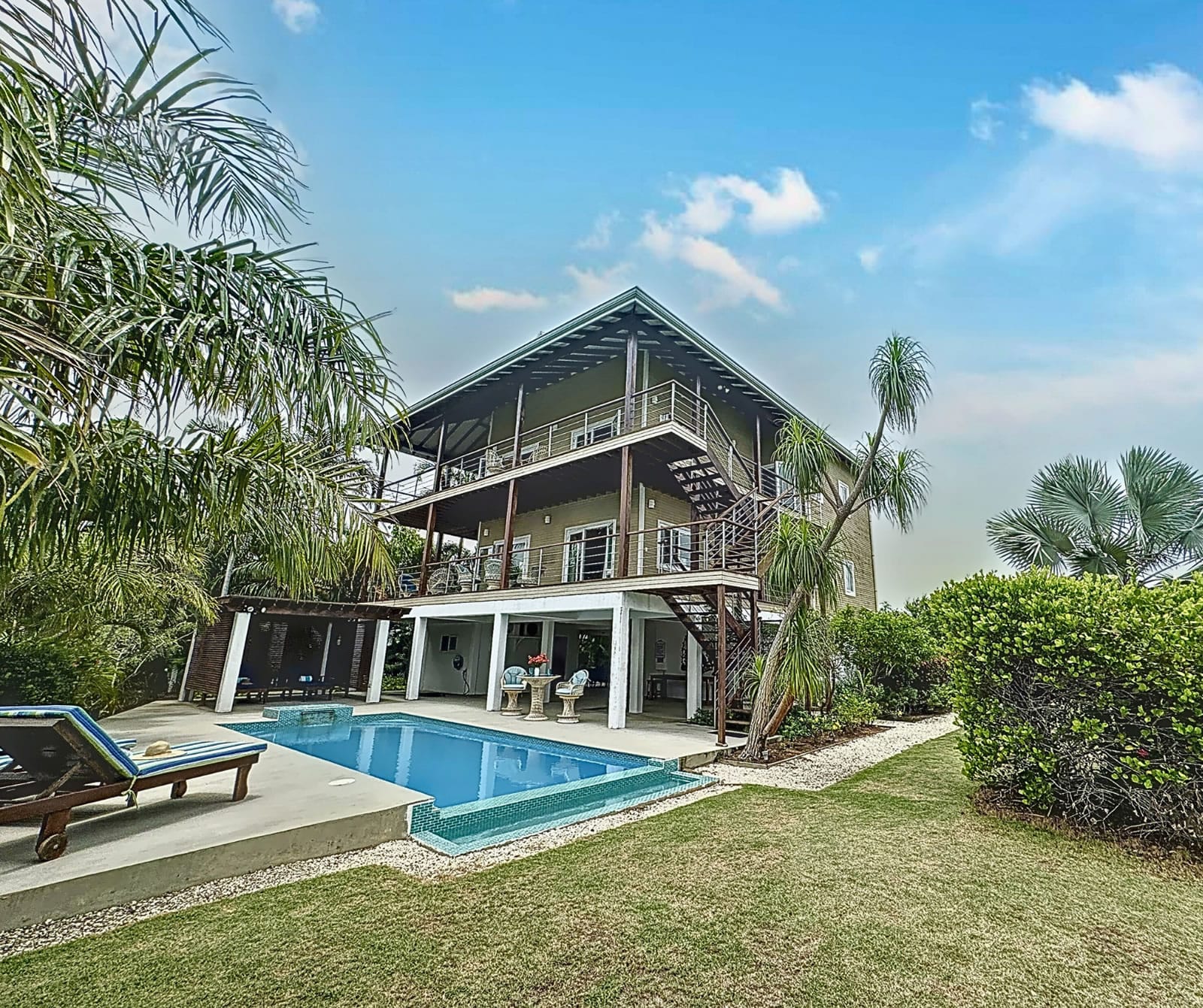 4 Bedroom Property for Sale, Roberts Grove Marina, Placencia, Belize
