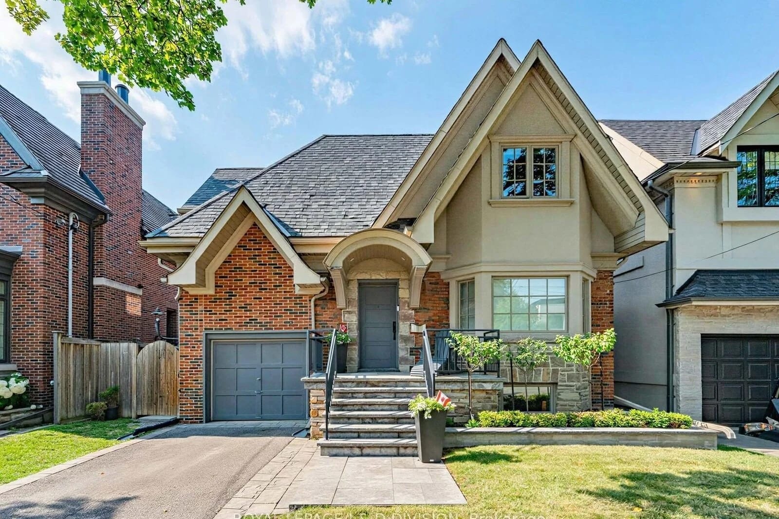 146 Glenvale Boulevard, Toronto
