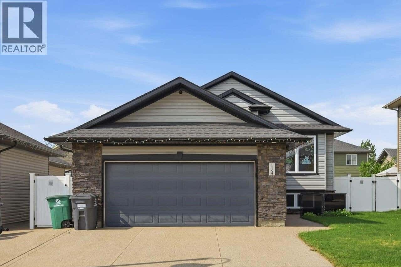 174 Whalley Crescent, Saskatoon