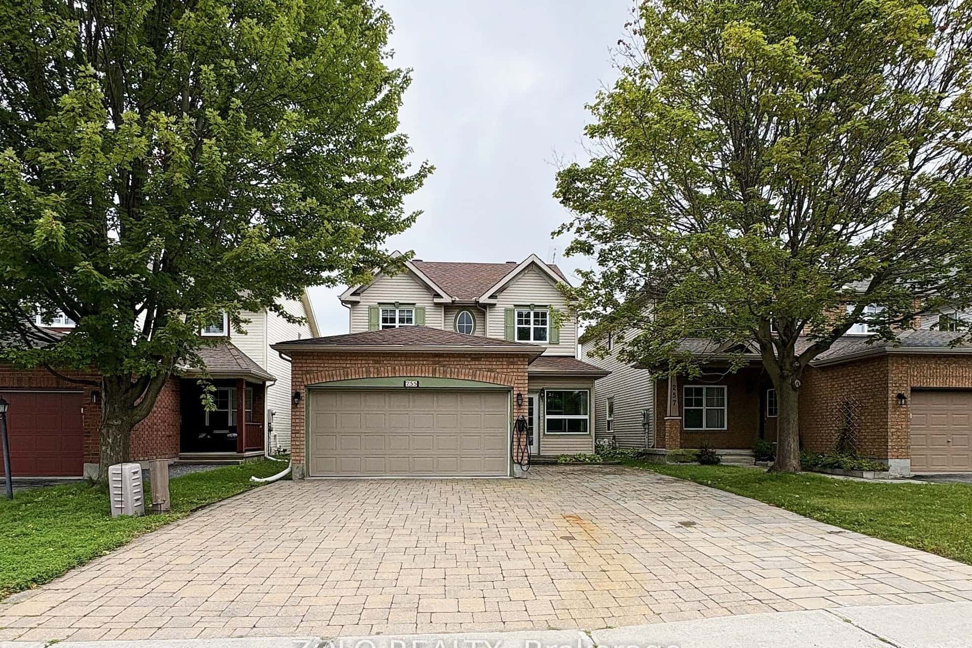 255 Stoneway Drive, Ottawa