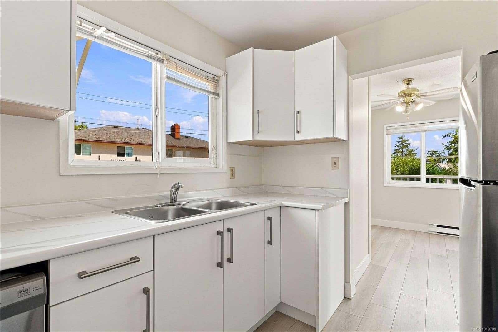 2940 Cedar Hill Road, Victoria