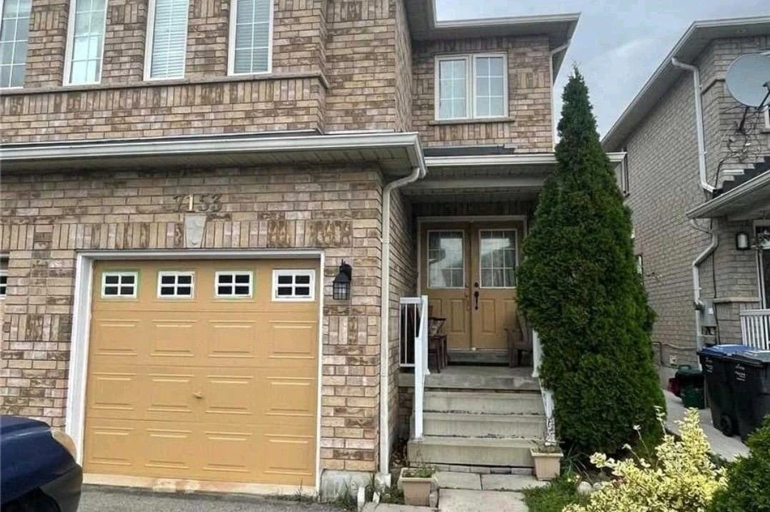 7153 Village Walk, Mississauga