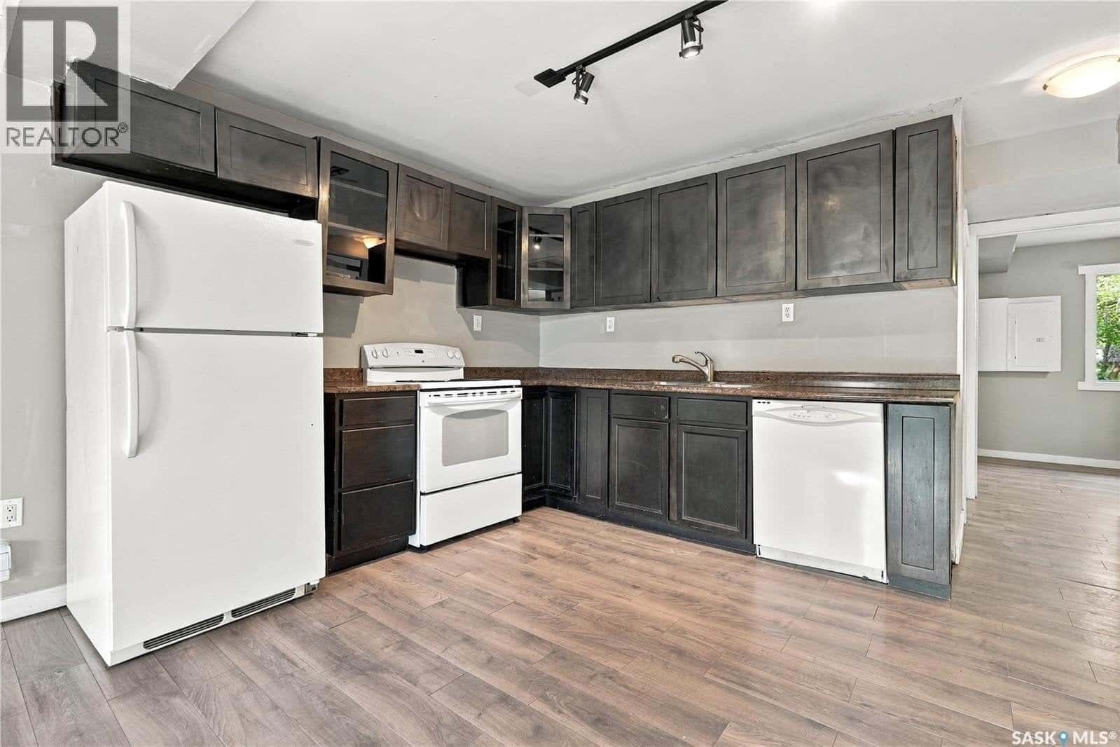 916 Athol Street, Regina