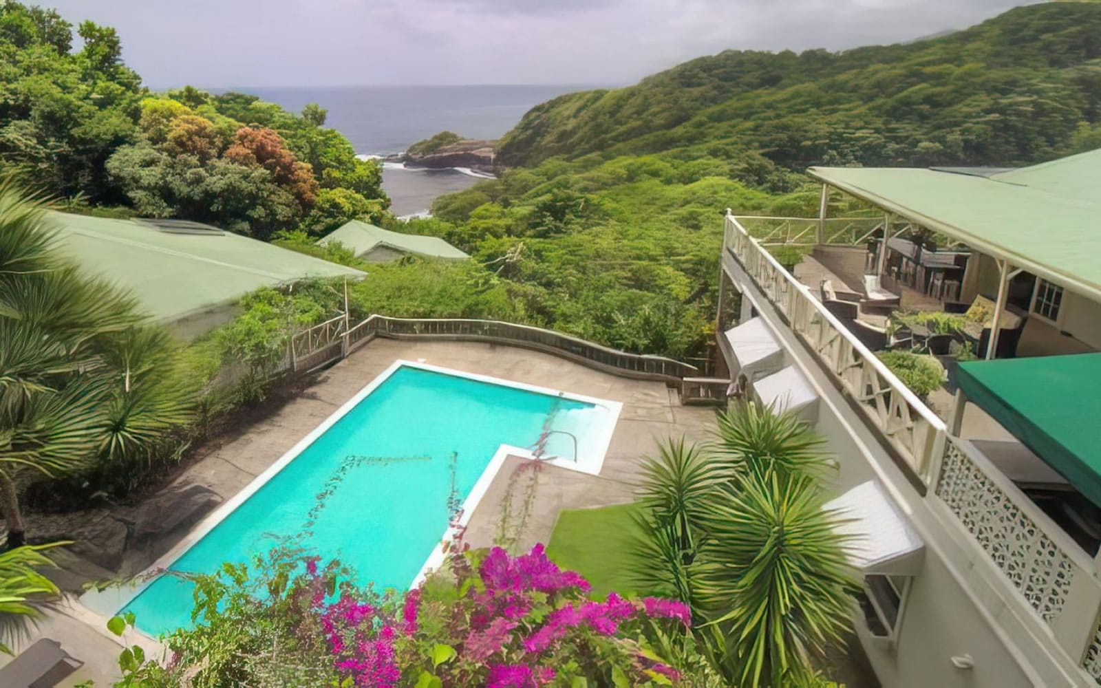 10 Bedroom Boutique Hotel for Sale, Castle Bruce, Saint David, Dominica