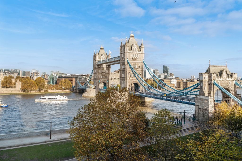 Luxury Flat for sale in London, United Kingdom - 130892021 - LuxuryEstate.com