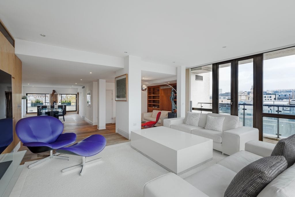 Luxury Flat for sale in London, England - 130896028 - LuxuryEstate.com