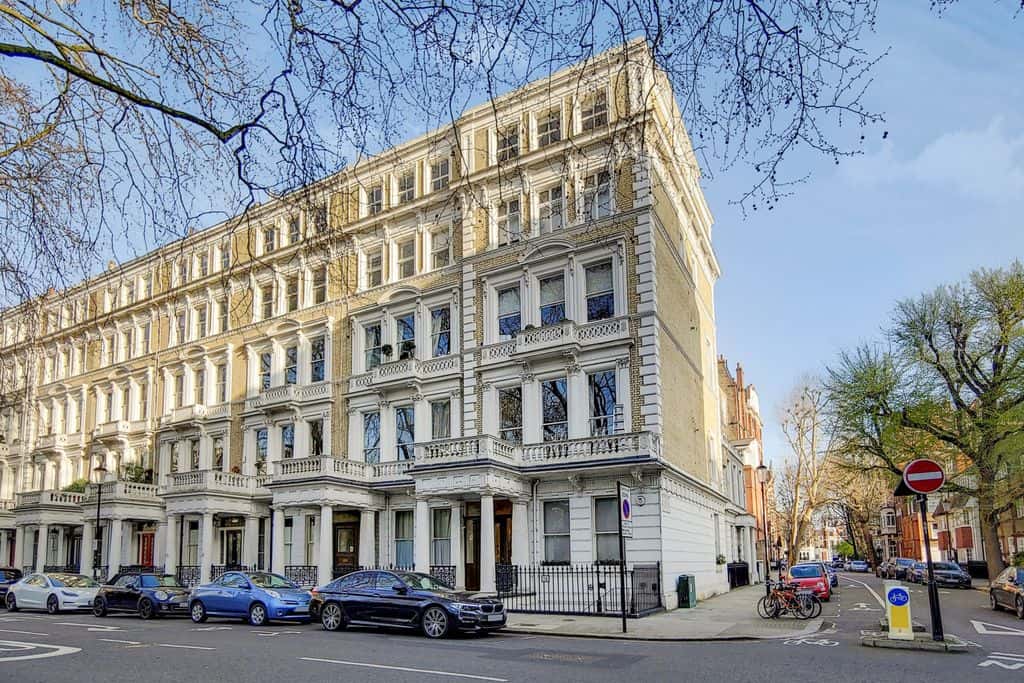 3 room luxury Apartment for sale in Kensington Garden Square, London, Greater London, England - 132567287 - LuxuryEstate.com