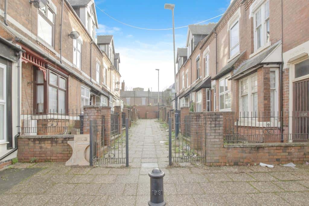 Guthlaxton Avenue, LEICESTER