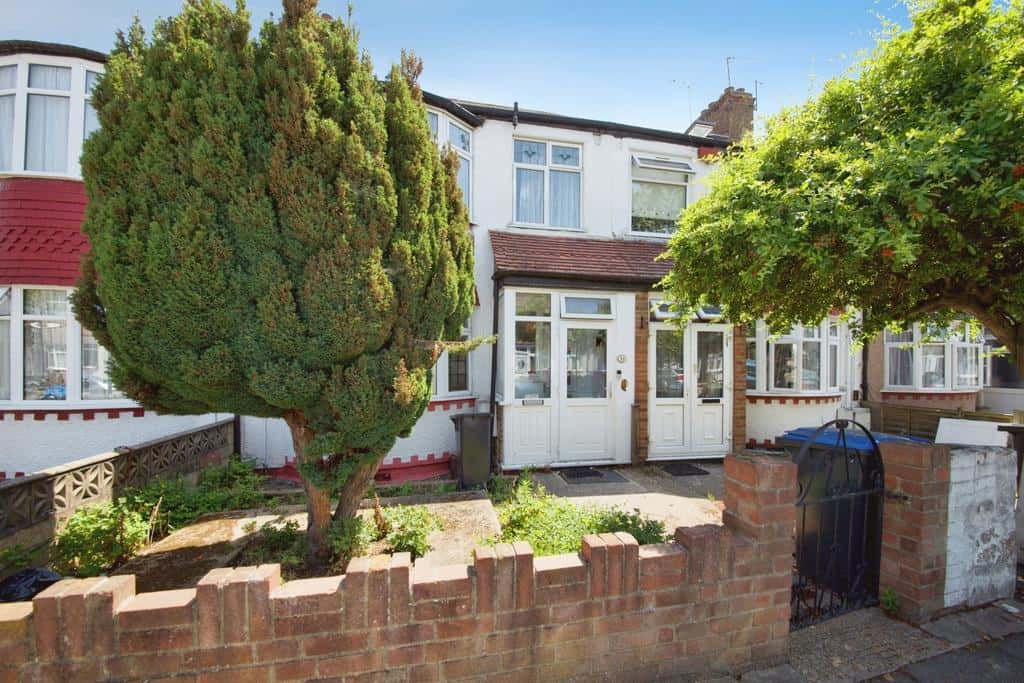 York Road, London, N18