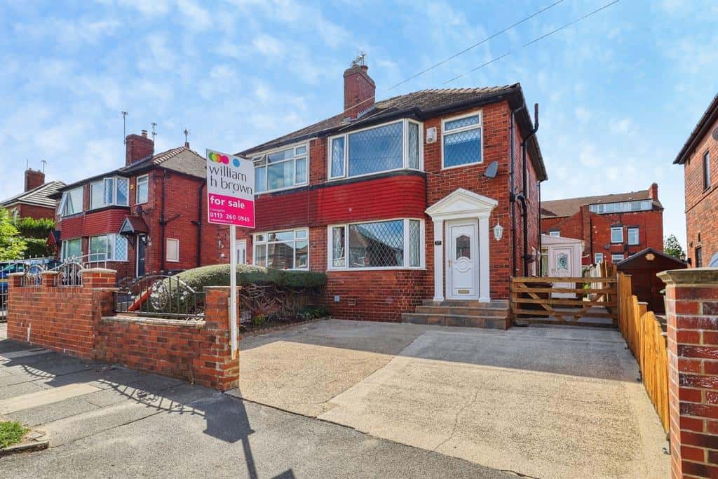 Kelmscott Lane, Leeds 3 bed semi-detached house
