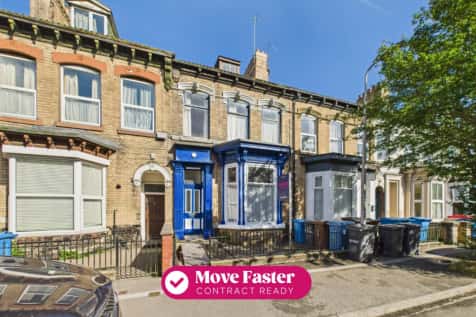 4 bedroom terraced house for sale