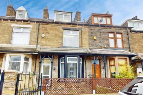 4 bedroom terraced house for sale