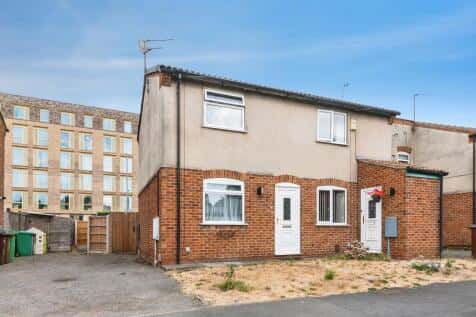 2 bedroom end of terrace house for sale