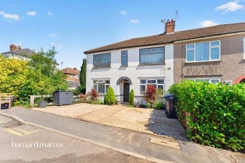 2 bedroom maisonette for sale