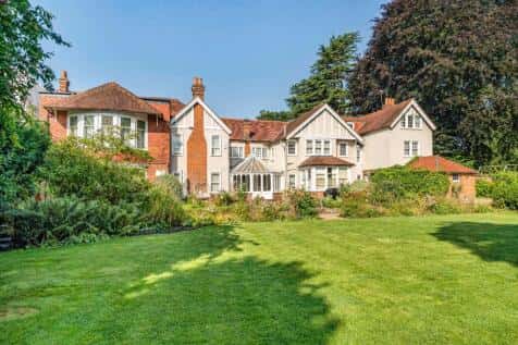 9 bedroom detached house for sale