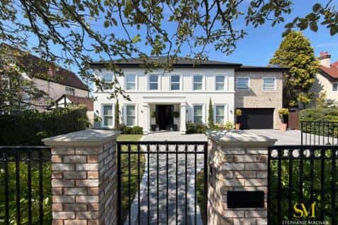 6 bedroom detached house for sale