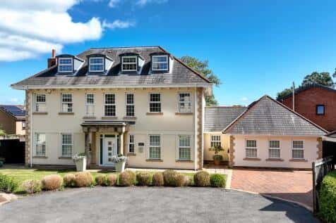 5 bedroom house for sale