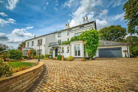 7 bedroom detached house for sale