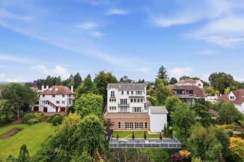 6 bedroom detached house for sale