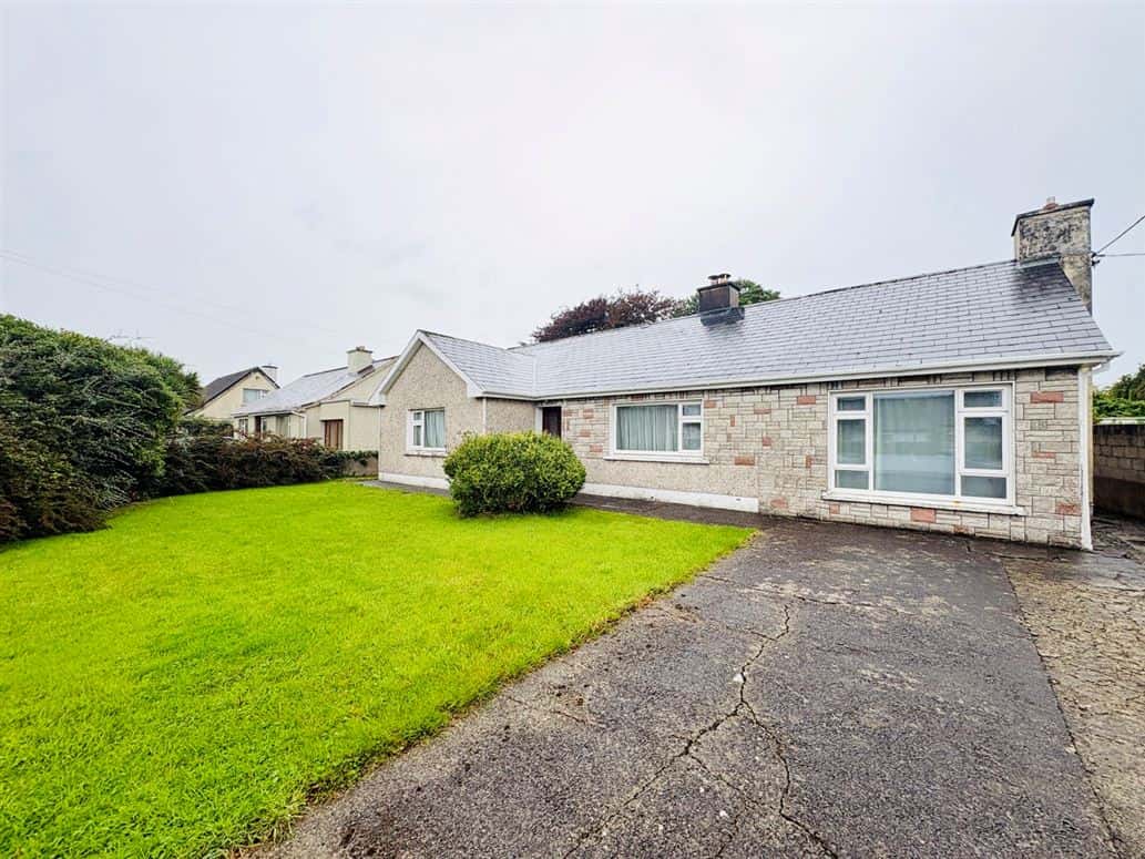 27 Lisbeg, Oakpark, Tralee, Co. Kerry, V92 YKV5