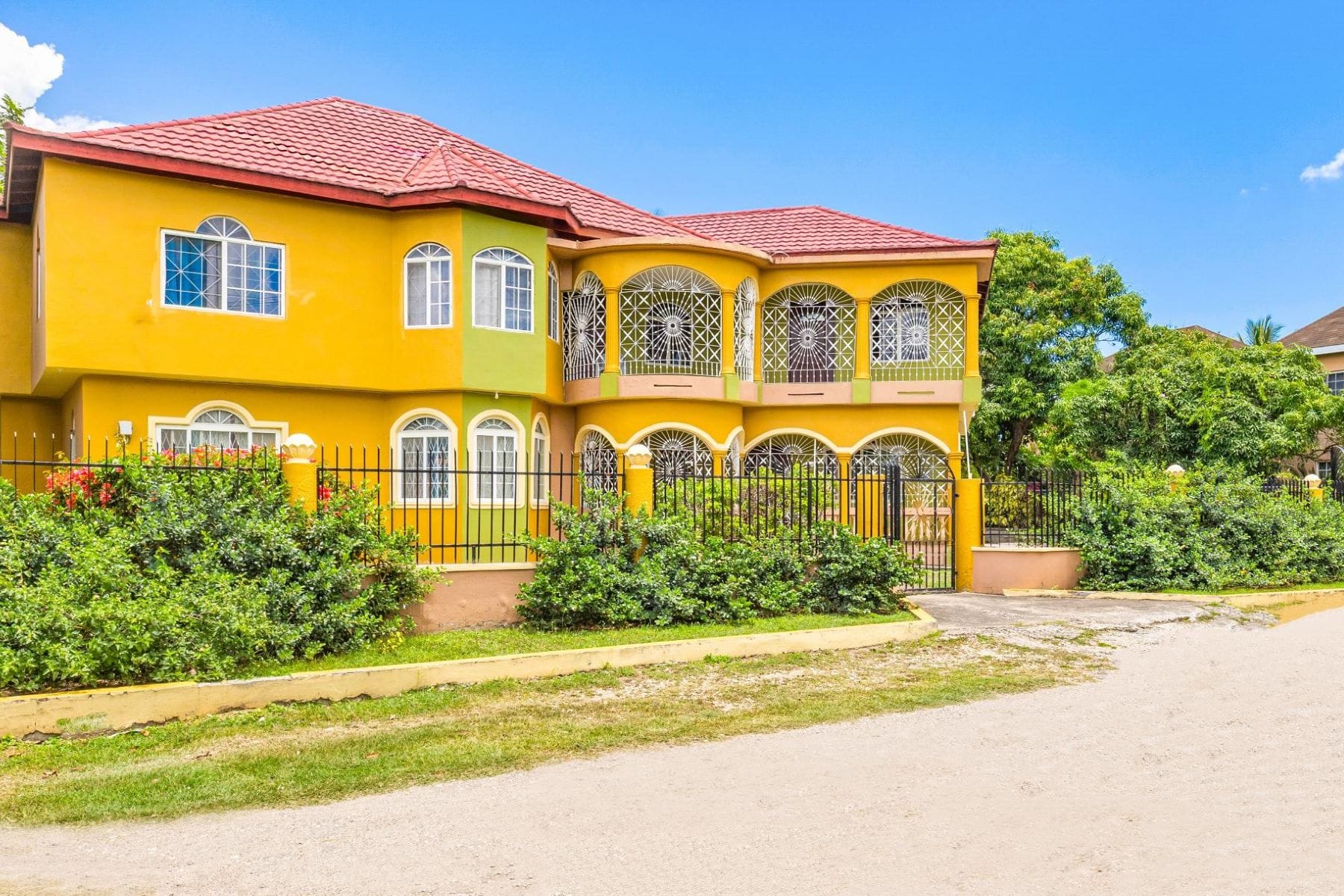 8 Bedroom House for Sale, 8 Turners Court, Clarendon, Jamaica