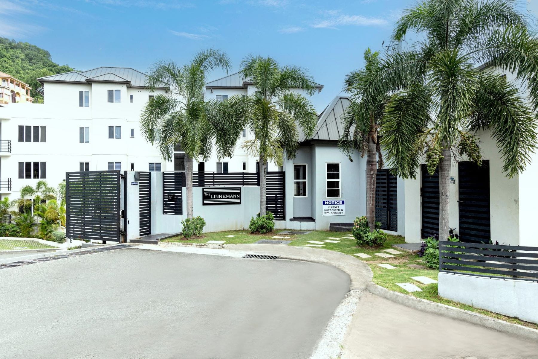 4 Bedroom Penthouse for Sale, The Linneman, 5-7 Degenhart Close, Kingston 6, Jamaica