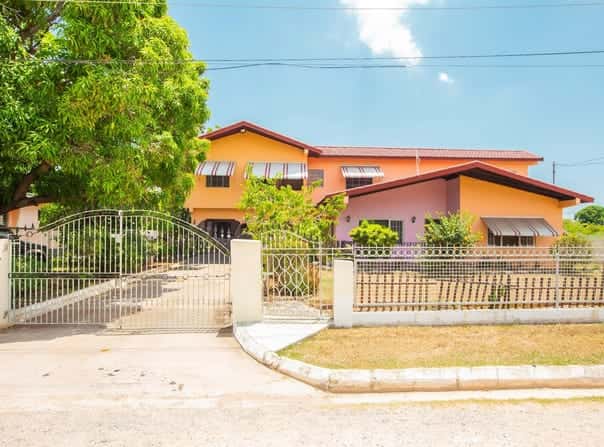 110 SHIRLEY AVENUE, May Pen, Clarendon