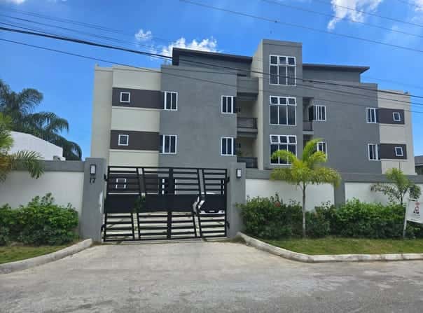 17 KINGS DRIVE unit: 16, Kingston 6, St. Andrew Parish