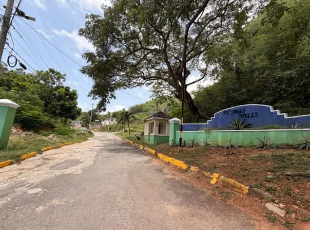 1 ST. JAGO HILLS, Spanish Town, Saint Catherine Parish