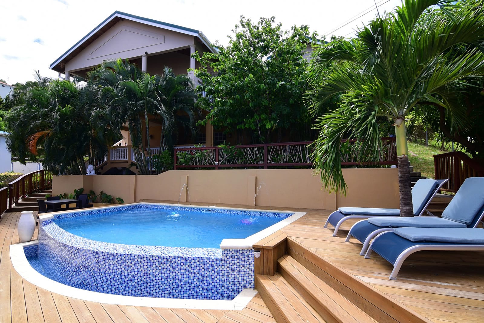 6 Bedroom Property for Sale, Rodney Heights, St Lucia