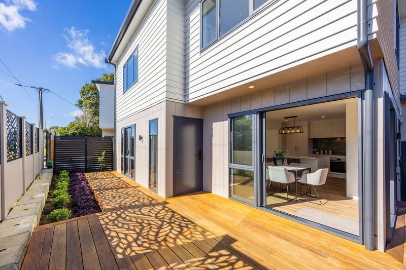 15b Schnapper Rock Road, Greenhithe, North Shore City