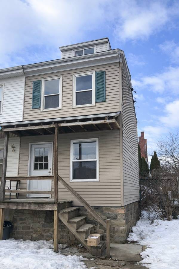 Casa 4 hab 1.5 ba por $50K - se requiere renovación total
