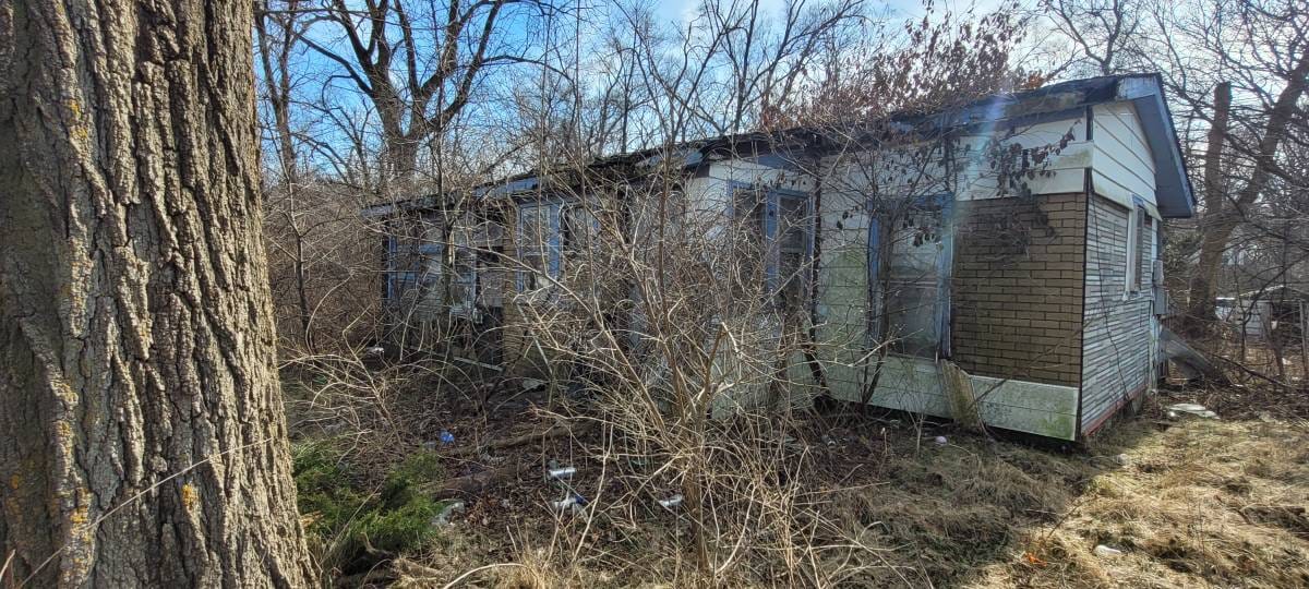 Attention Rehabbers Off-Market 2 Bed 1 Bed Fixer Upper!