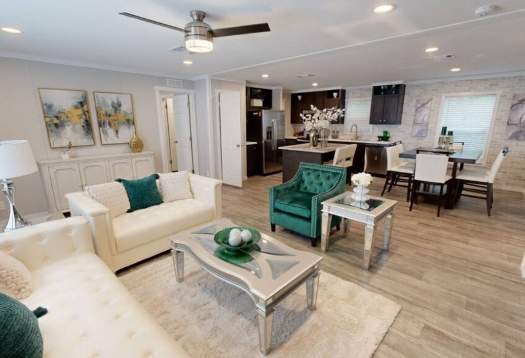 4 bedroom Enormous Doublewide Mobilehome in Willis
