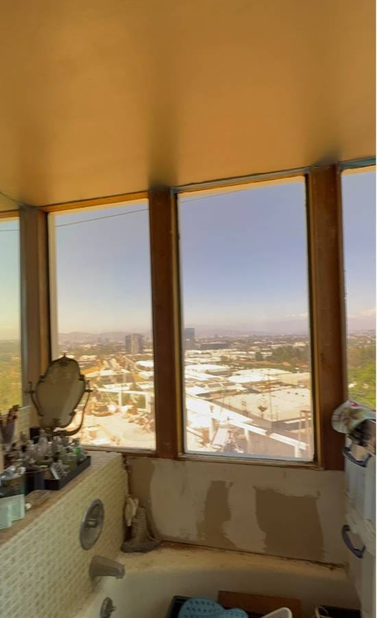 OFF-MARKET CULVER CITY HOME • 66% deal