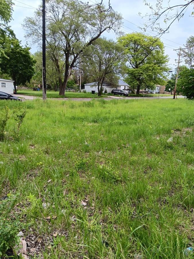 Kankakee - vacant lot - below market