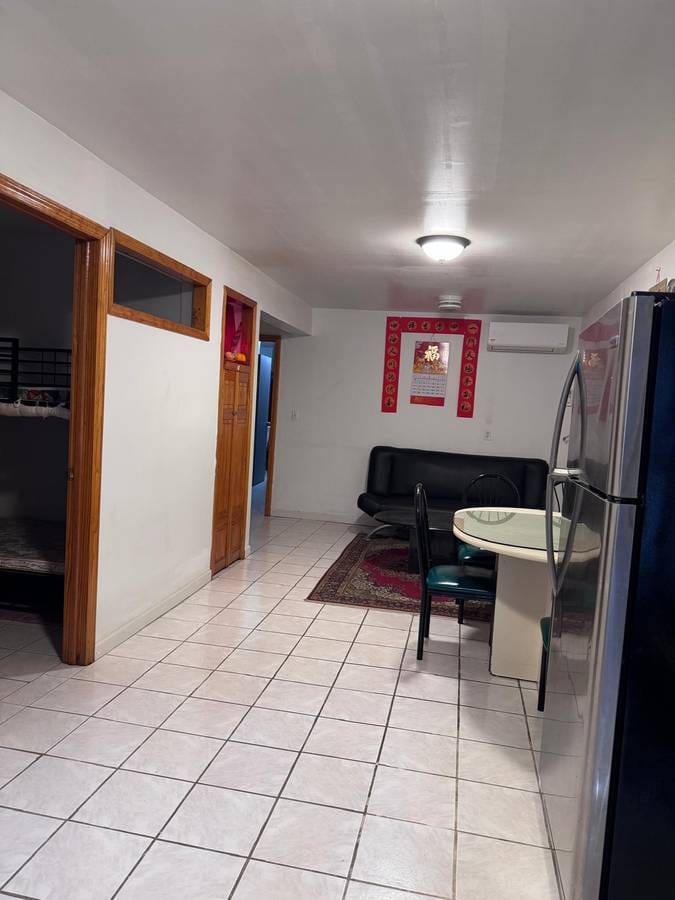 2 bed apt for rent
