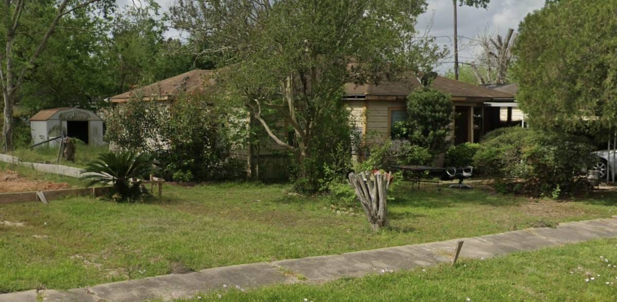 Off-Market Full rehab, plenty of spread, priced to sell, FCFS! $89.9K!