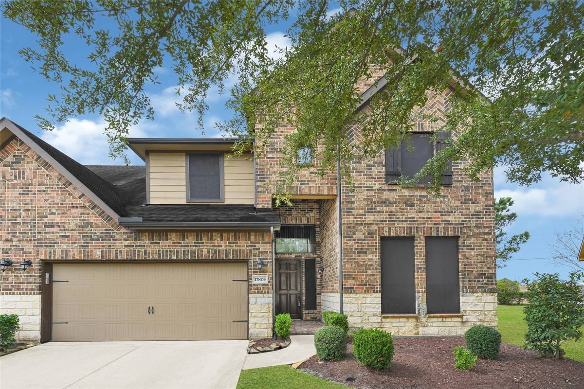 Out with the old, in with the new! Townhouse in Humble. 4 Beds, 3 Baths