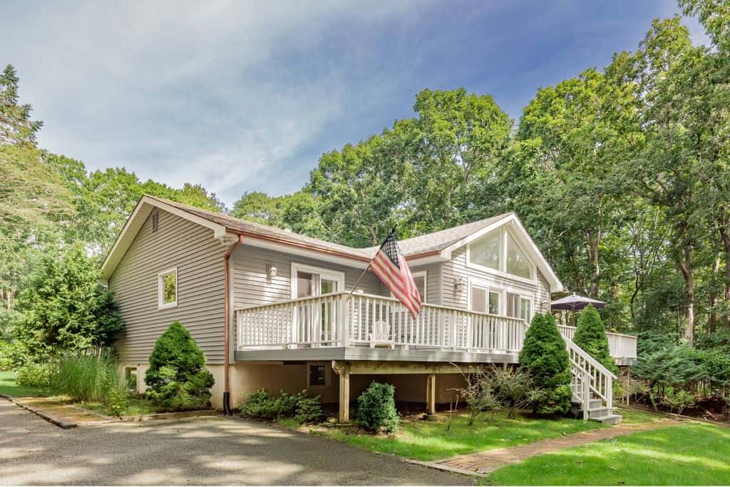 Luxury 4 bedroom Detached House for sale in Montauk, New York - 132933146 - LuxuryEstate.com